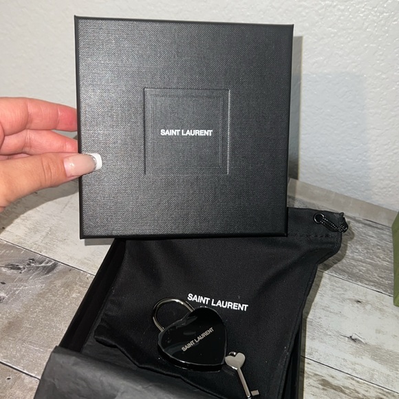 Saint Laurent heart-shaped padlock with  key - Picture 2 of 7